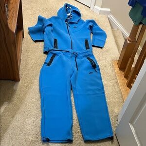Nike Vibrant Blue Hoodie and Joggers Set
